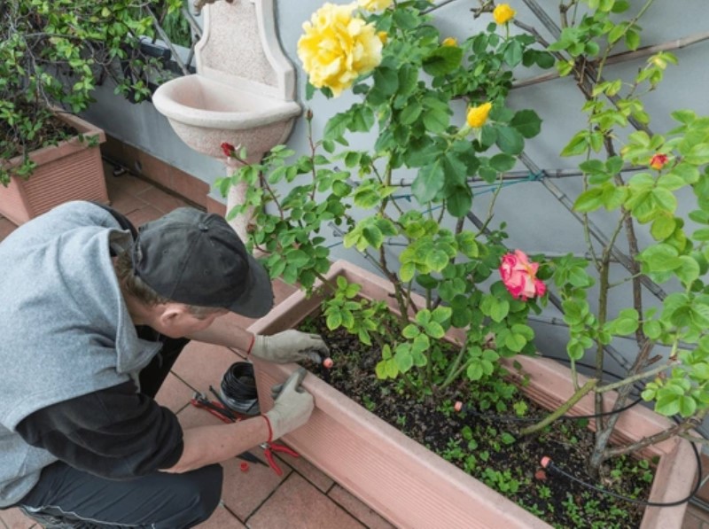 Cijevi za zalijevanje prilagođene balkonima i terasama